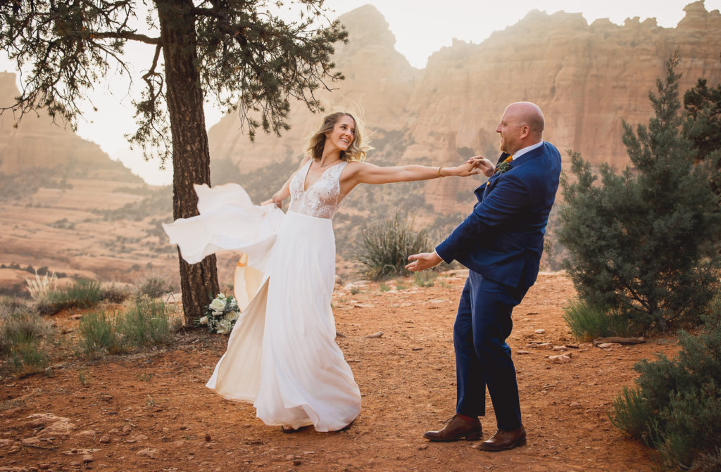 Aimee & Justin's Real Wedding at Lovers Knoll and Merry GO Round Sedona, Arizona - The Swirl